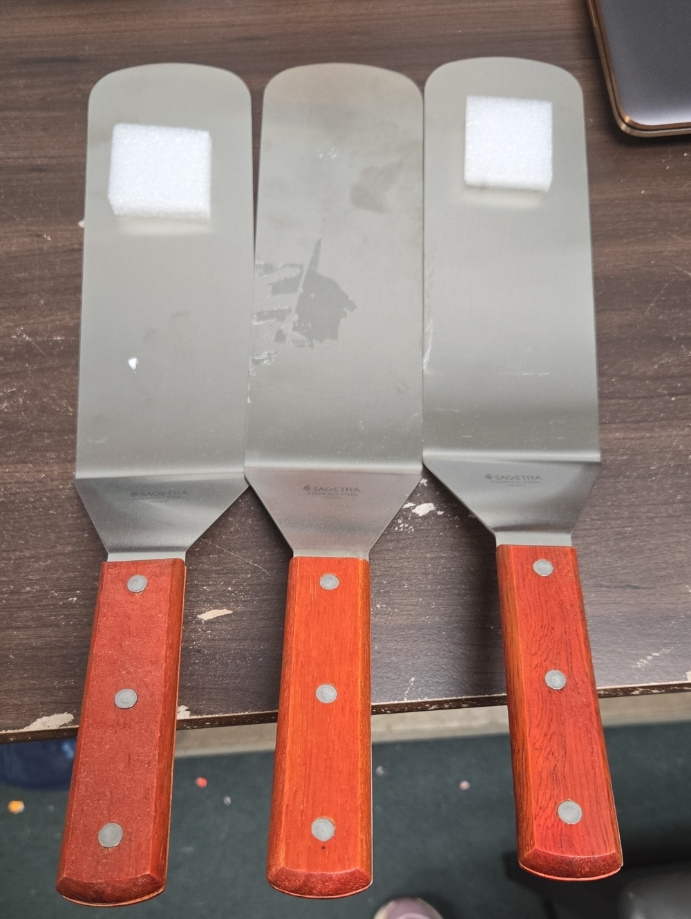 Sagetra Stainless Steel Wood Handle Flippers